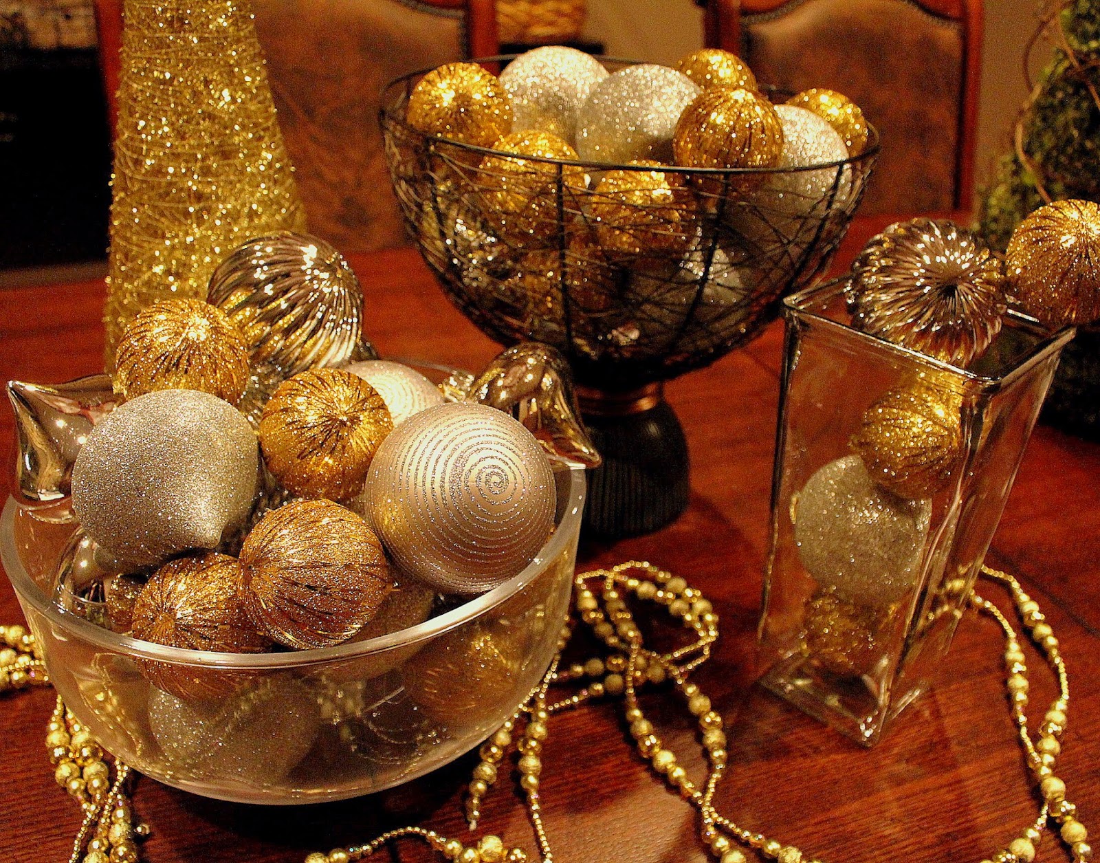Turn Christmas Decorations into Festive New Year's Eve Decor! - The ...
